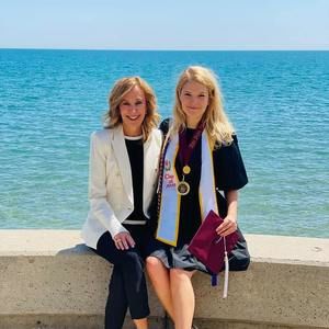 Meet your Posher, Karin